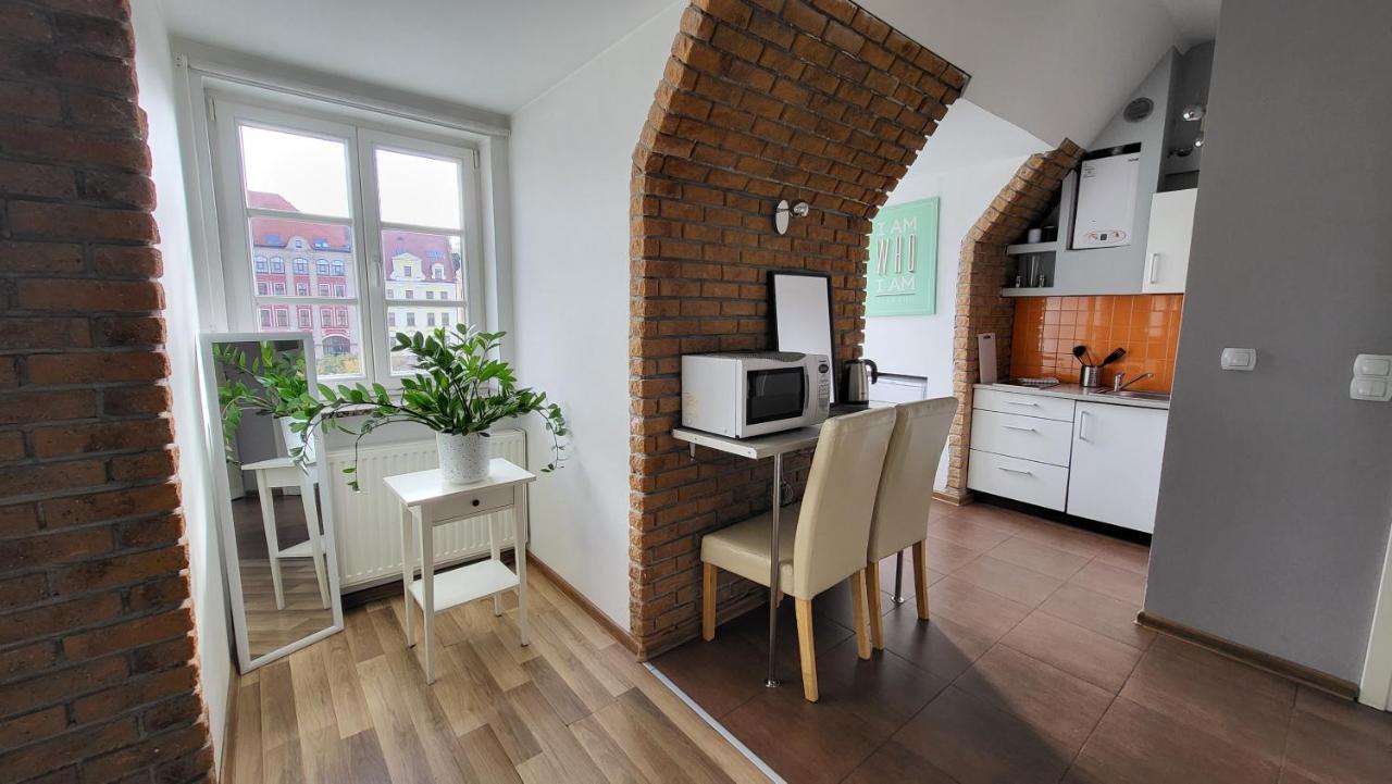 Prywatne Studio Dla 4 Osob Z Widokiem Na Rynek I Plac Solny! วรอตซวาฟ ภายนอก รูปภาพ